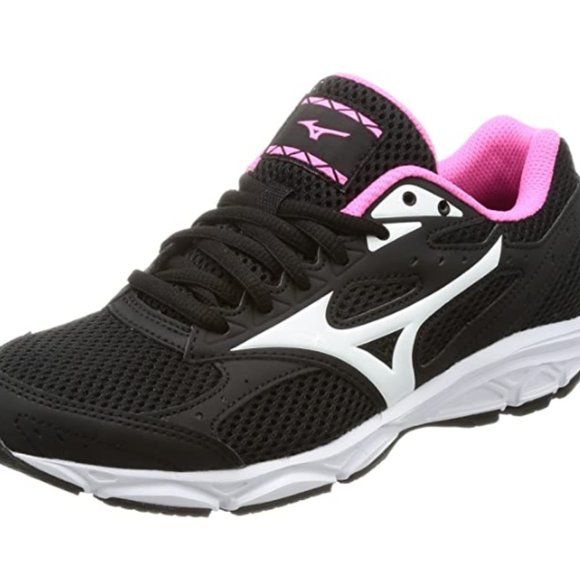 Women's training shoes